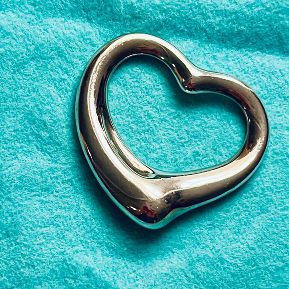 🩵 Tiffany & Co Elsa Peretti .925 Sterling silver solid large heart pendant - Picture 8 of 8
